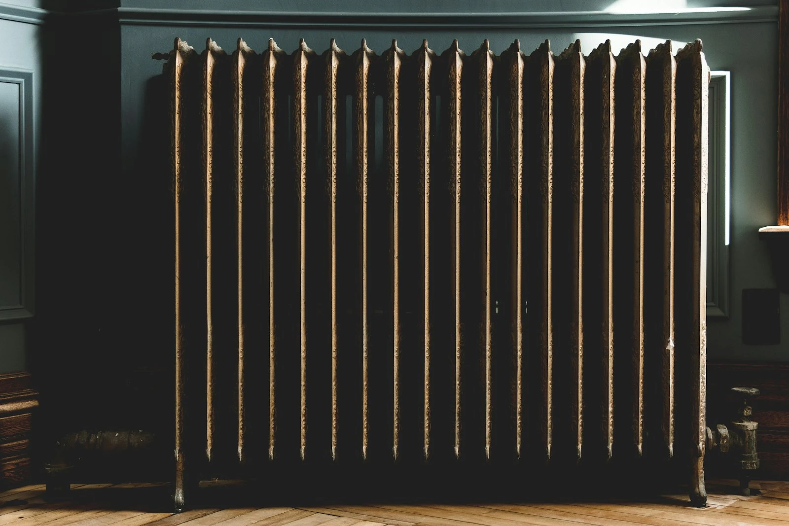 Buy Heating Oil Now or Wait? Price Alert Apps Compared